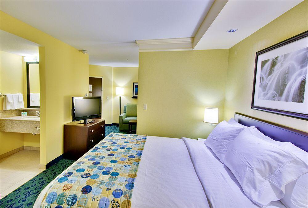 Springhill Suites By Marriott Corona Riverside Exteriör bild