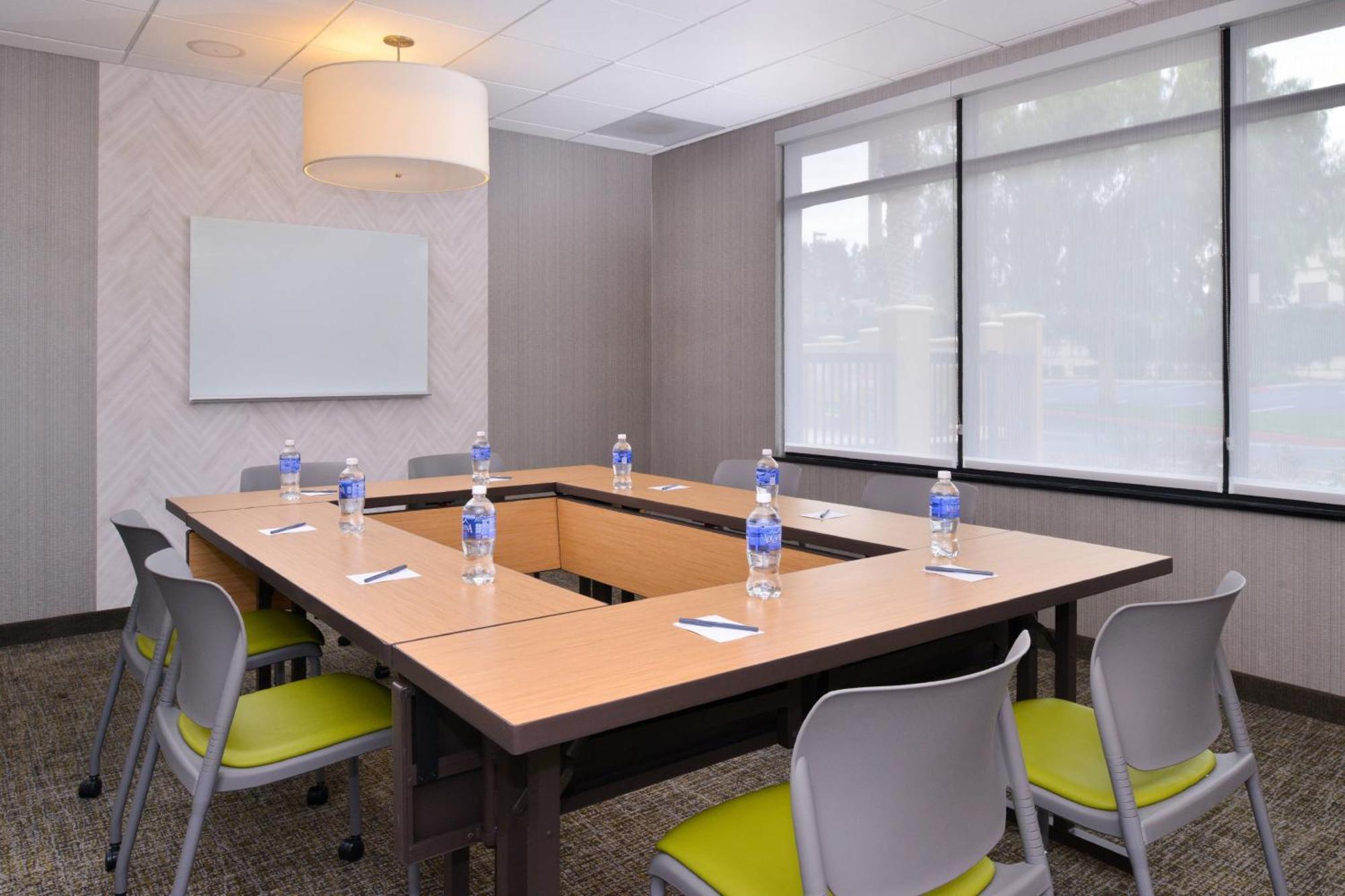 Springhill Suites By Marriott Corona Riverside Exteriör bild