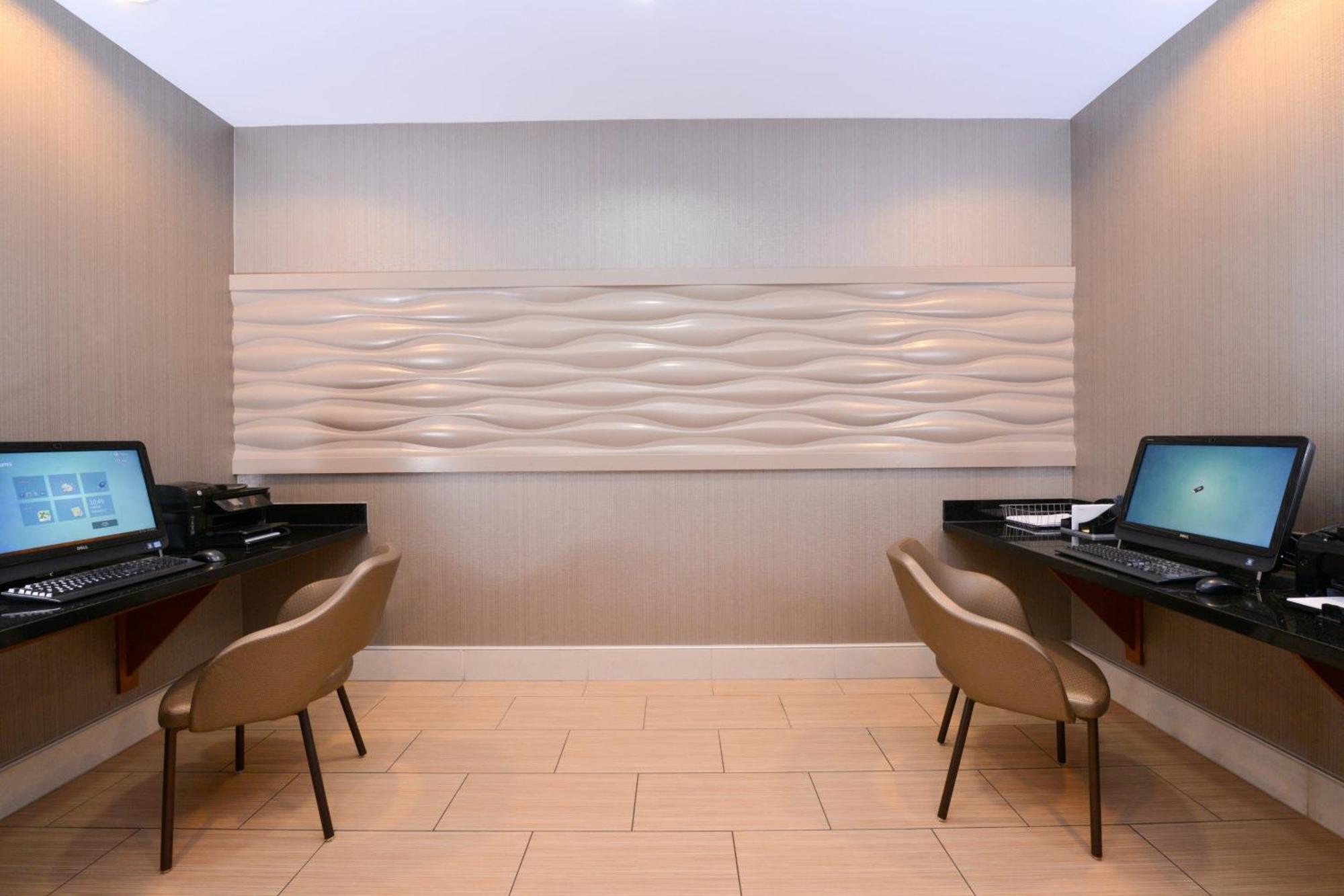 Springhill Suites By Marriott Corona Riverside Exteriör bild
