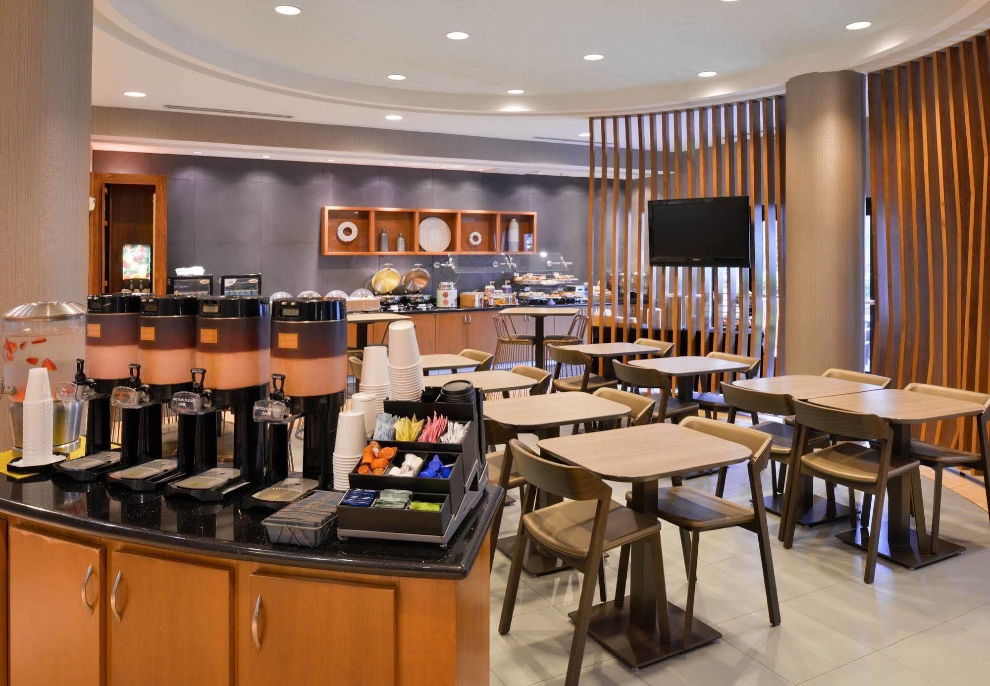 Springhill Suites By Marriott Corona Riverside Exteriör bild